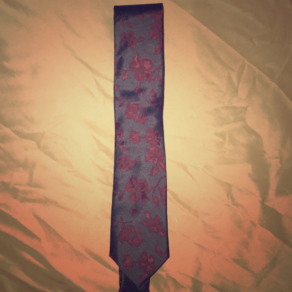 Ryan Secrest Distinction Tie MEN/WOMEN